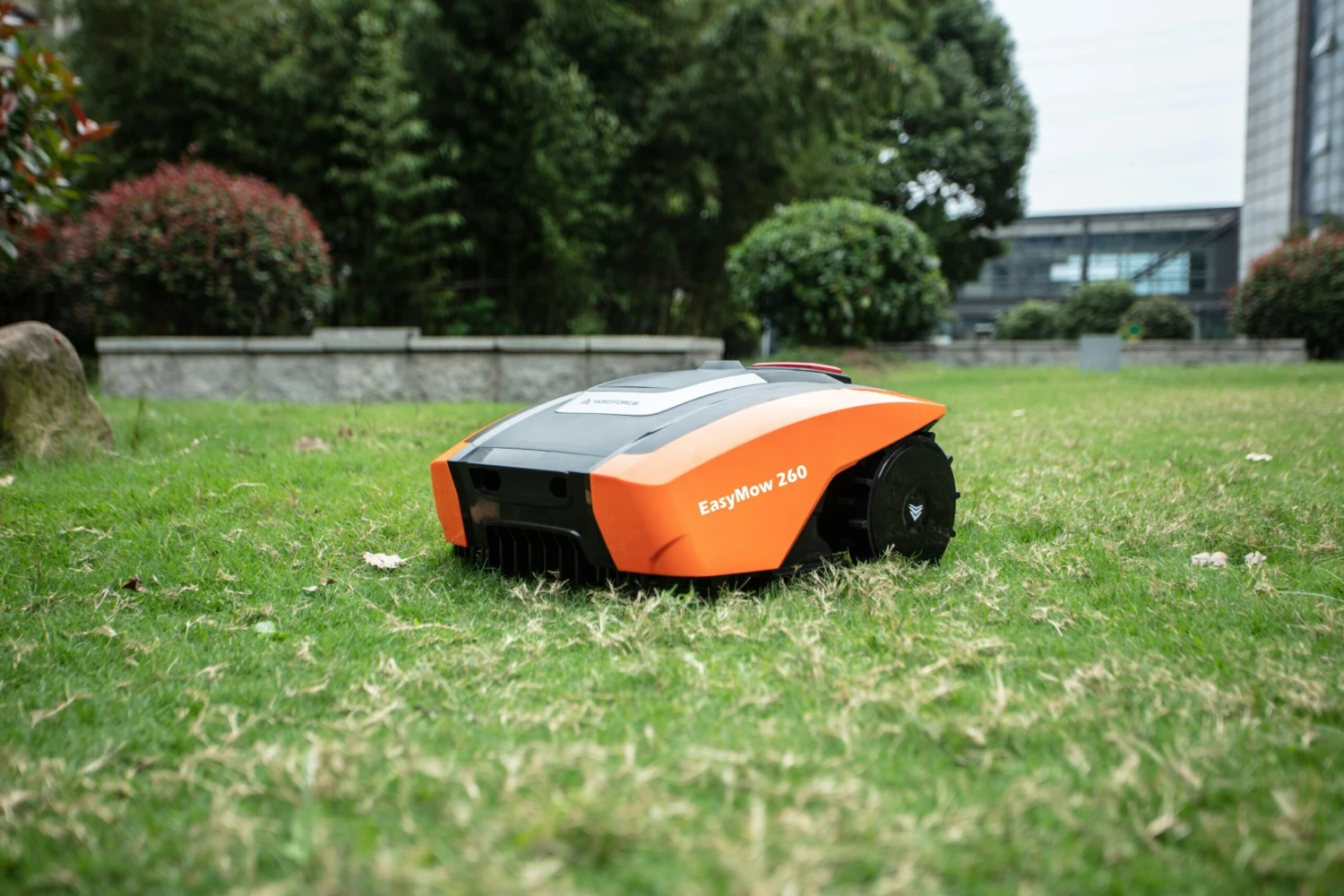 Yardforce EasyMow260B - Mähroboter 1 Yardforce EasyMow260B - Mähroboter