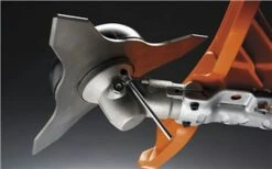 Husqvarna Motorsense 555FRM -Gartengeräte Geschäft Einfacher Wechsel der Schneidausruestung