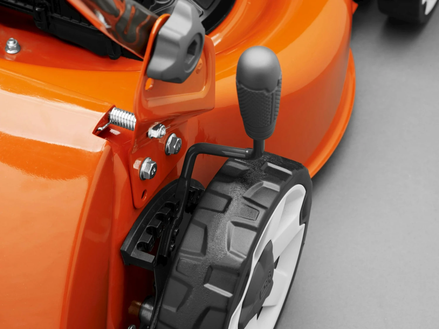 Husqvarna Rasenmäher LC 140S 2 Husqvarna Rasenmäher LC 140S – Bild 2