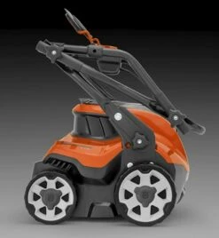 Husqvarna Elektro-Vertikutierer S 138C 12 Husqvarna Elektro-Vertikutierer S 138C -Gartengeräte Geschäft H520 0238