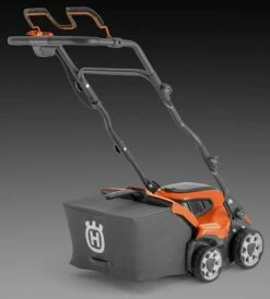 Husqvarna Elektro-Vertikutierer S 138C 11 Husqvarna Elektro-Vertikutierer S 138C -Gartengeräte Geschäft H520 0239