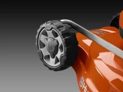 Husqvarna Akku-Rasenmäher LC 347iVX (347VLi) Inkl. Akku BLi30 + Schnellladegerät QC250 -Gartengeräte Geschäft Husqvarna Akku Rasenmaeher LC 347VLi 3