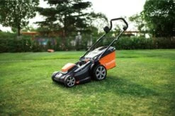 Yardforce LM G40B - Akku-Rasenmäher 40V Inkl. 2x 2,5 Ah-Akku + Ladegerät