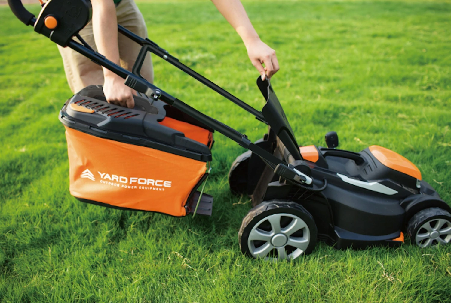 Yardforce LM G40B - Akku-Rasenmäher 40V Inkl. 2x 2,5 Ah-Akku + Ladegerät 2 Yardforce LM G40B - Akku-Rasenmäher 40V Inkl. 2x 2,5 Ah-Akku + Ladegerät – Bild 2